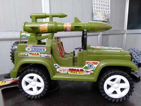 thar car toy